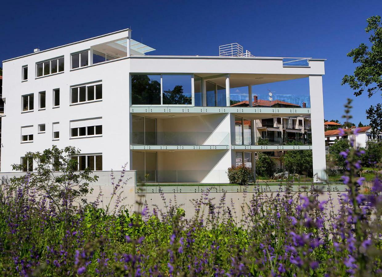 Modern Apartment Near The Sea Ичичи Экстерьер фото
